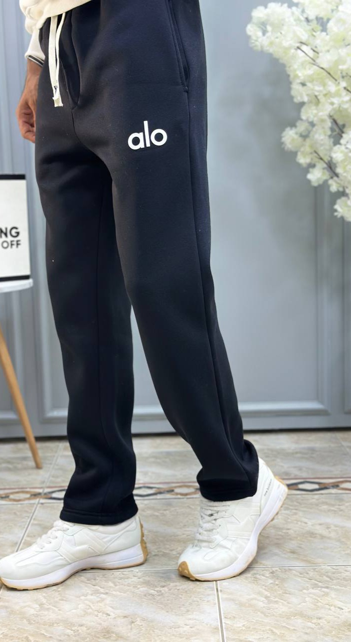 black wide-leg sweatpant